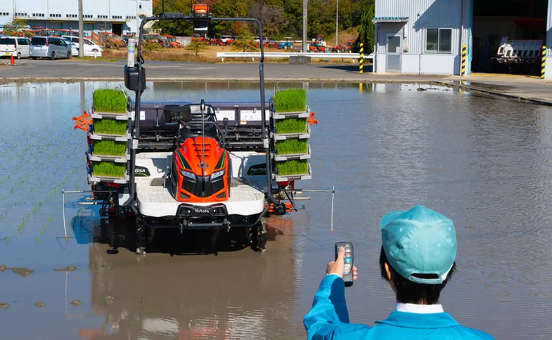 Agri Robo Rice-Transplanter