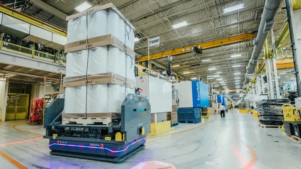 Noovelia Autonomous Mobile Robot